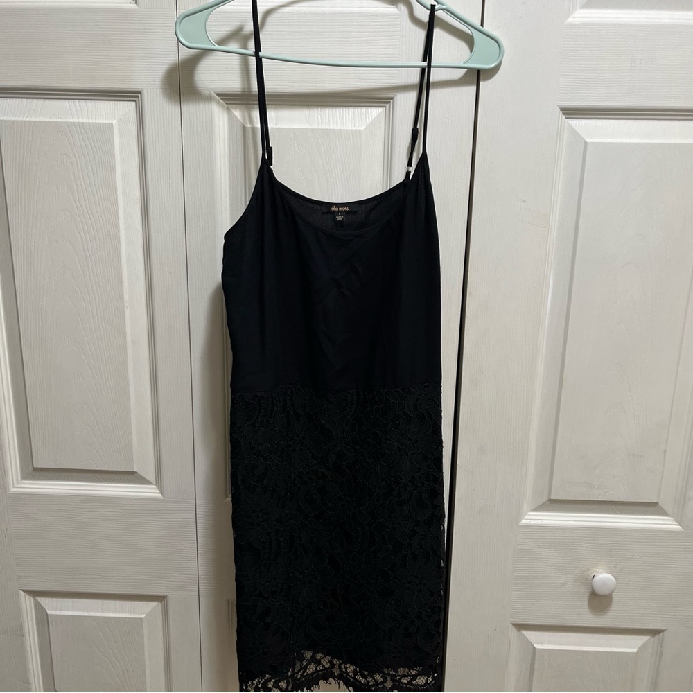 Ella Moss Thin Strapped Dress w/ Lace